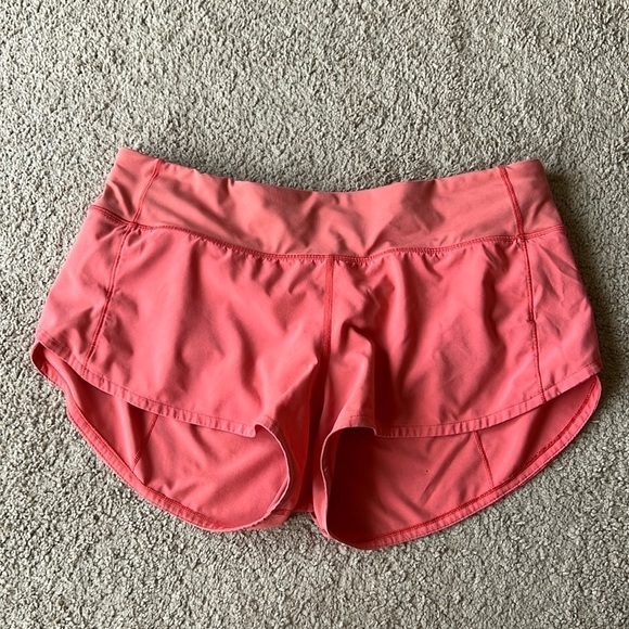 Lululemon Speed Up Short 2.5" Vermillion Pink - Picture 4 of 11